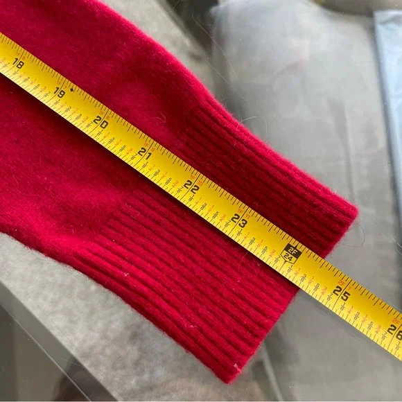 L.L. Bean 100% Cashmere Cowl Neck Sweater Red Size M Quiet Luxury Classic Soft - Picture 7 of 8